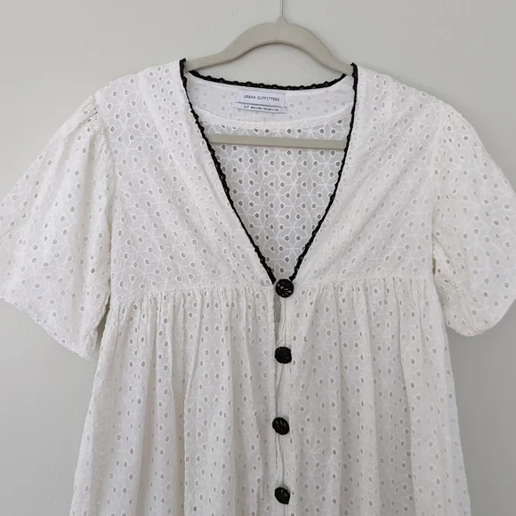 Eyelet midi dress - Picture 3 of 5